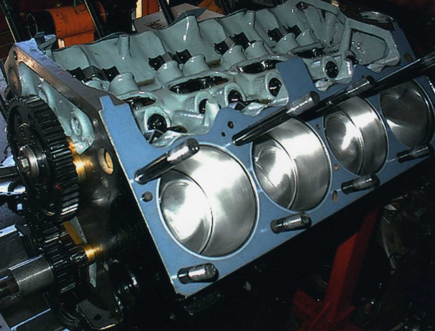The 'fresh' motor showing perfect cylinders The 'fresh' motor showing perfect cylinders.